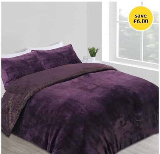 SALE - Wilko Burgundy Sparkle Teddy Double Duvet Set!