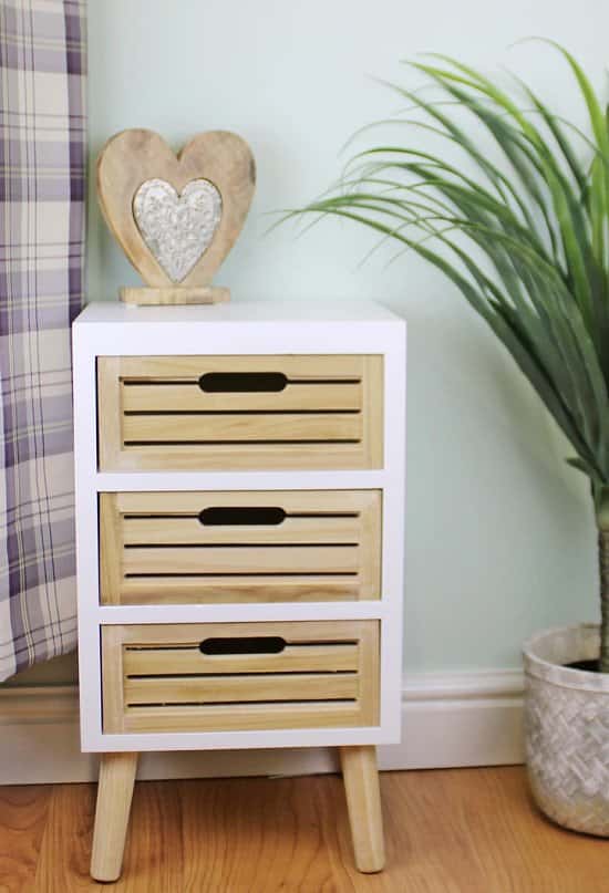 3 Drawer Unit In White With Natural Wooden Drawers With Removable Legs Free Postage