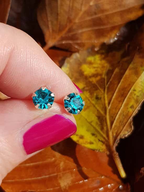 Silver, round blue zircon stud earrings - 5mm - 0.45g - ONLY £6.00 - Free UK delivery