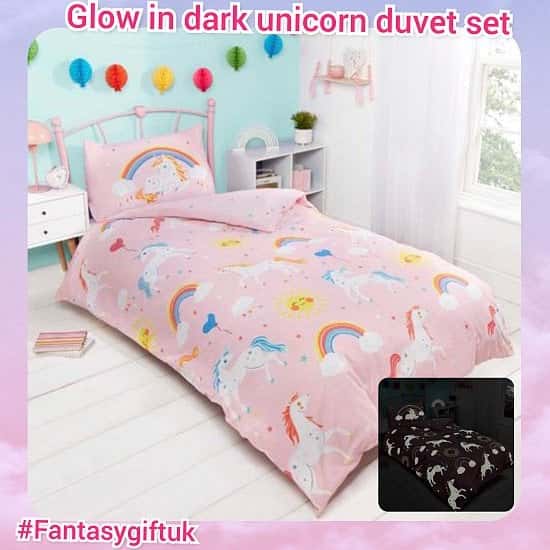 Glow in dark unicorn duvet set