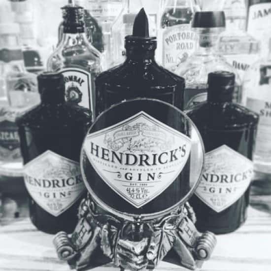 Love gin? This month we're sharing with you our love for Hendricks gin! 