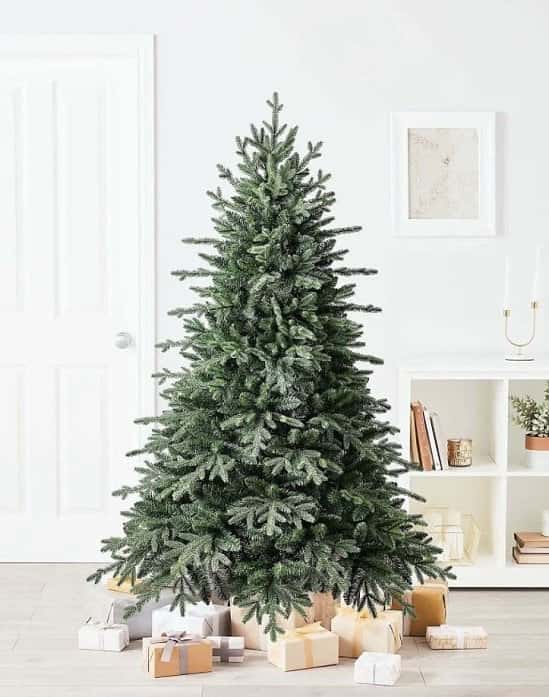 6ft Norway Spruce Artificial Christmas Tree - £115.00!
