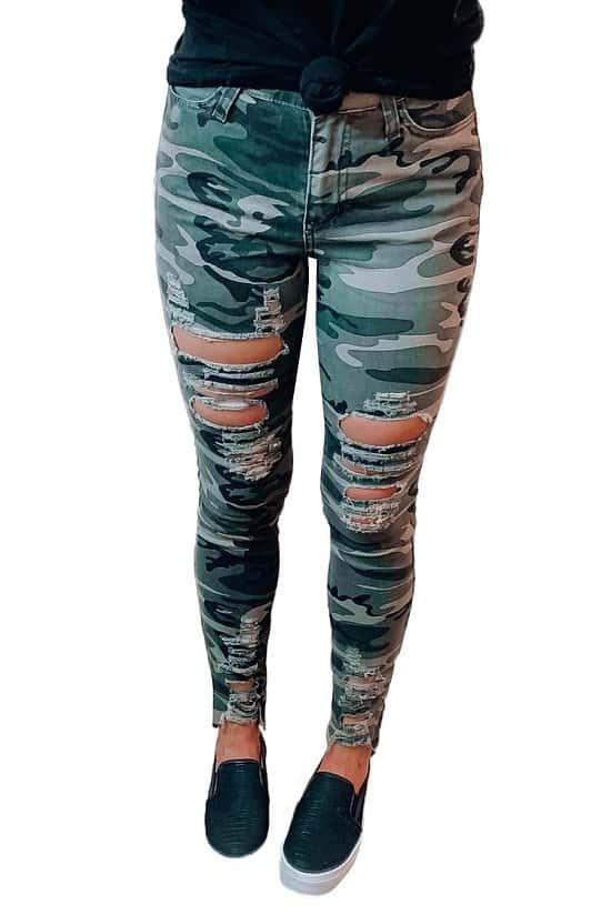 Green Camouflage Hollow out Skinny Jeans with Pocket £32.11 🚛 Free delivery