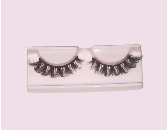 Win a free pair of high quality faux mink lashes!
