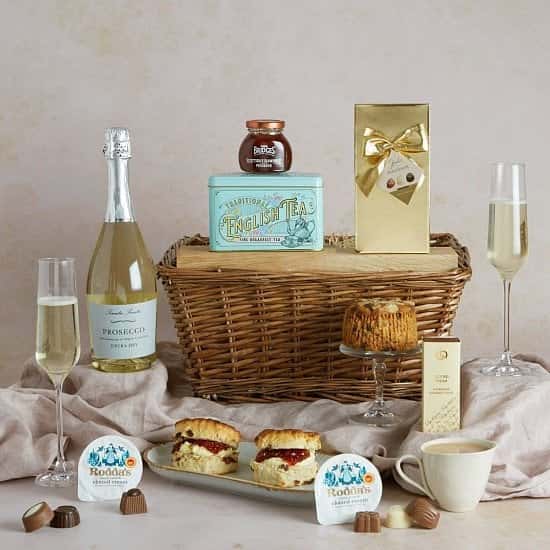 mother's day afternoon tea with prosecco hamper £59.00!
