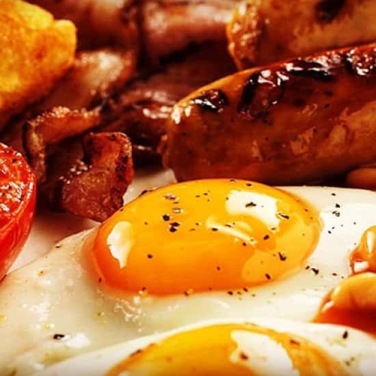 Get OUR LEGENDARY Full English Breakfast for ONLY £7.95