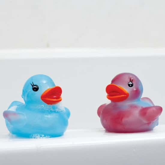 62% off COLOUR CHANGE DUCKS PACK OF 4, now available for just £2.99