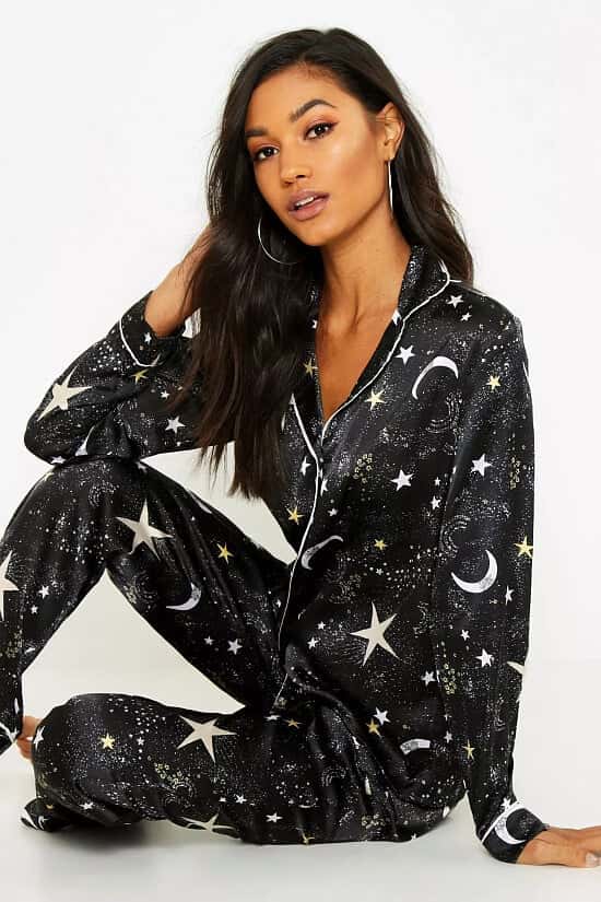 Upgrade Your Nighttime Routine with Discounted Nightwear!