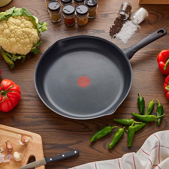 Master the Art of Cooking: Save 15% on the Tefal 32cm Frying Pan!
