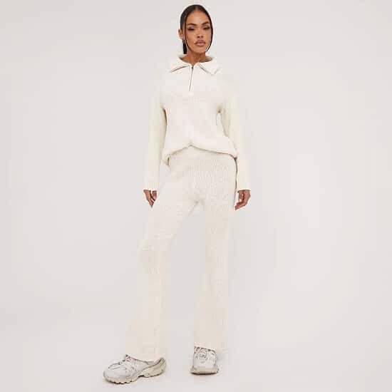 35% off on the Collared Zip Front Detail Jumper and Flared Trousers set!
