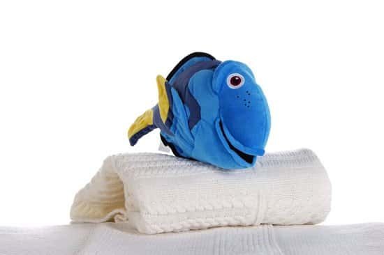 Disney's Finding Nemo Dory Soft Plush Toy 25cm - NOW ON SALE - £6 off