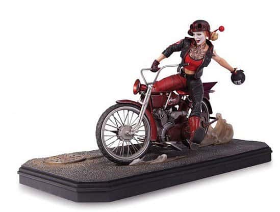 Save £190.01 on this Gotham City Garage Harley Quinn Statue