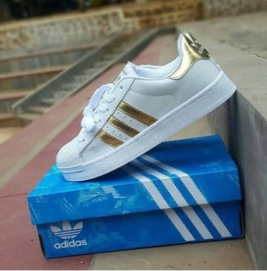 SAVE 49% - adidas white & gold superstar youth trainers!
