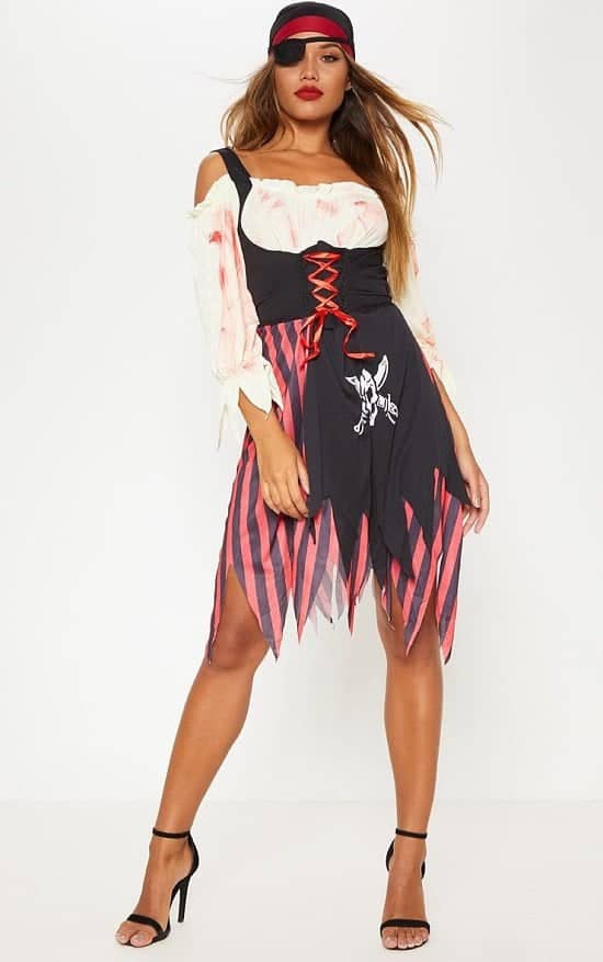 GET HALLOWEEN READY - PIRATE LADY HALLOWEEN FANCY DRESS OUTFIT £25.00!