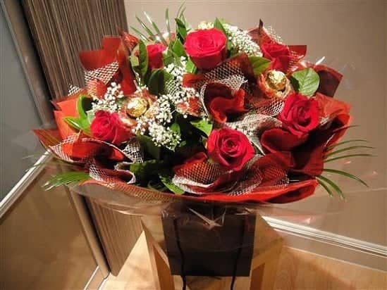 Treat your loved ones with our most exclusive bouquet in London for FREE !!!