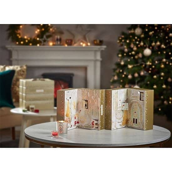 NEW IN CHRISTMAS CALENDARS - Fold Out Advent Calendar £34.99!