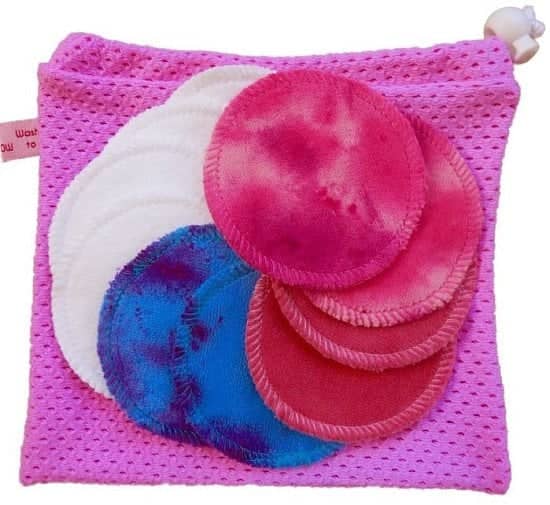 10 Organic Cotton Round Makeup Wipes + Organic cotton wash bag - Pink: £19.99!