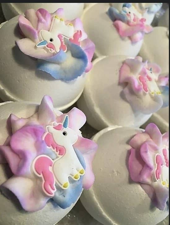 Simplified unicorn Scented Bath Fizzers