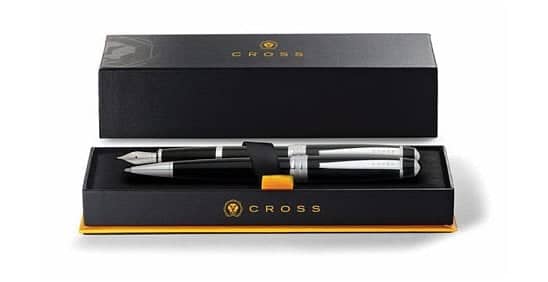 Shop Gift Sets from Cross, perfect for Christmas: Bailey Black Lacquer Ballpoint Pen & Fountain Pen!