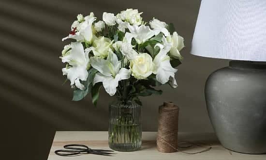 HAND-TIED BOUQUETS BY EXPERT FLORISTS - THE SERENITY £29.98 + Delivery!