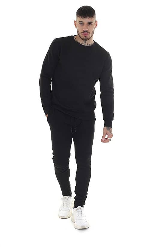 BLACK CREW NECK SWEATSHIRT AND JOGGERS TRACKSUIT