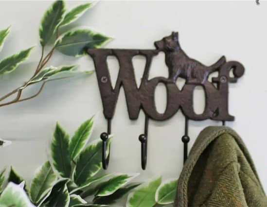 Rustic Cast Iron Wall Hooks, Dog Design With 4 Hooks