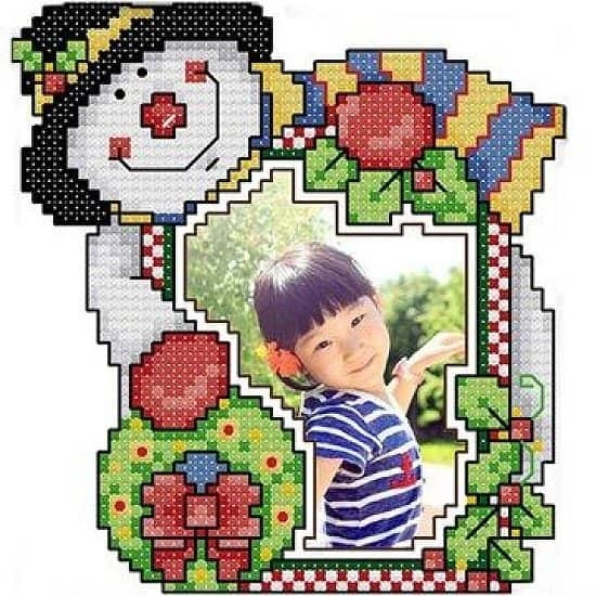 CROSS STITCH  ~  CHRISTMAS PHOTO FRAME