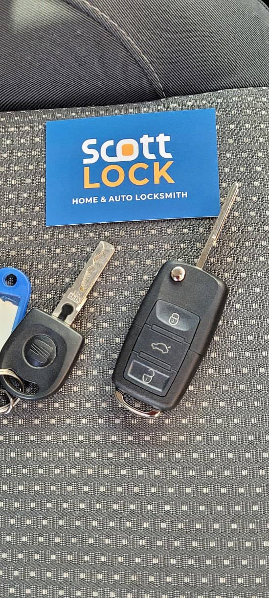 Auto locksmith