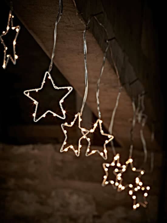 SAVE - Indoor Outdoor Lit Star Garland