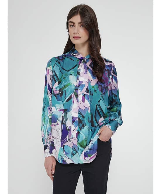Upgrade Your Wardrobe with Discounted Women's Blouses!