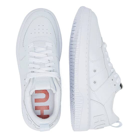 Spring's here! Sign up for an extra 5% off top brands like Dr. Martens, Veja, Birkenstock, and more!