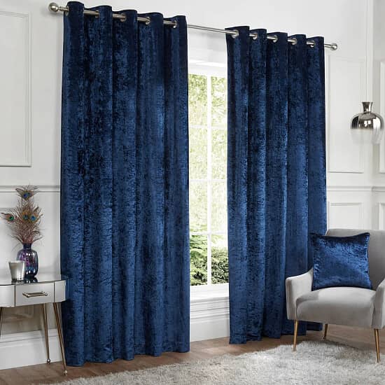 Upgrade your windows and enjoy savings of up to 80% on Eyelet Curtains!