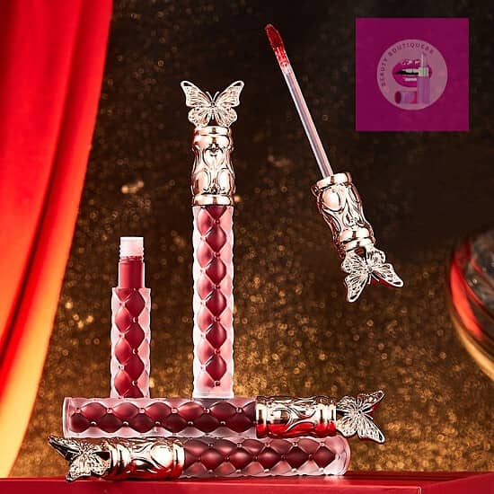 Introducing our new Velvet Matte Lipstick & Gloss Set! 💄💋