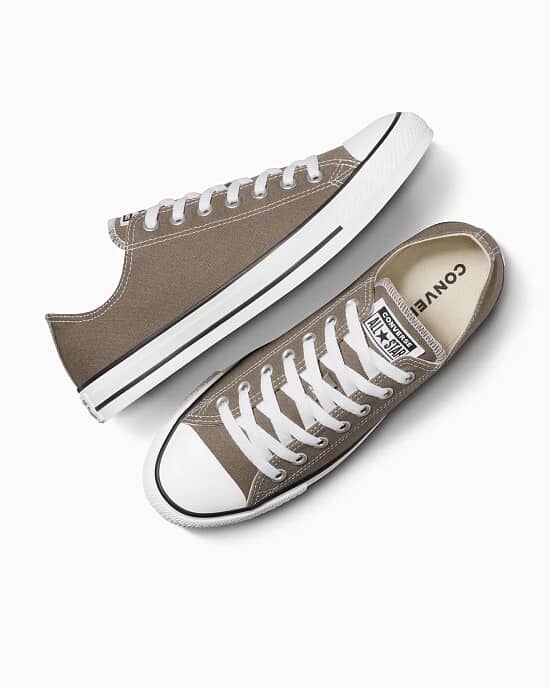 Save 47% on Converse All Star Unisex Chuck Taylor Low Tops – Iconic Style, Fantastic Price!