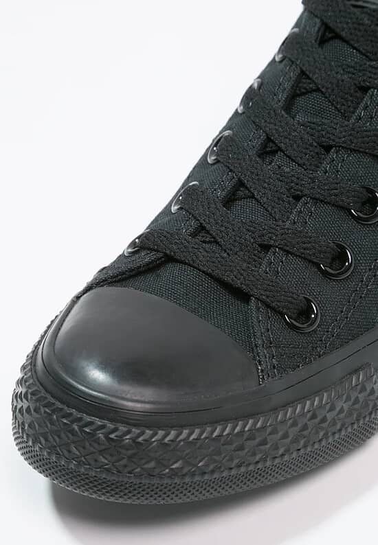 Save 47% on Converse All Star Unisex Chuck Taylor Low Tops – Classic Sneakers, Now at a Bargain!