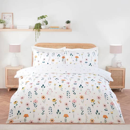 🛏️ Up to 77% Off Duvet Covers & Sets! ✨