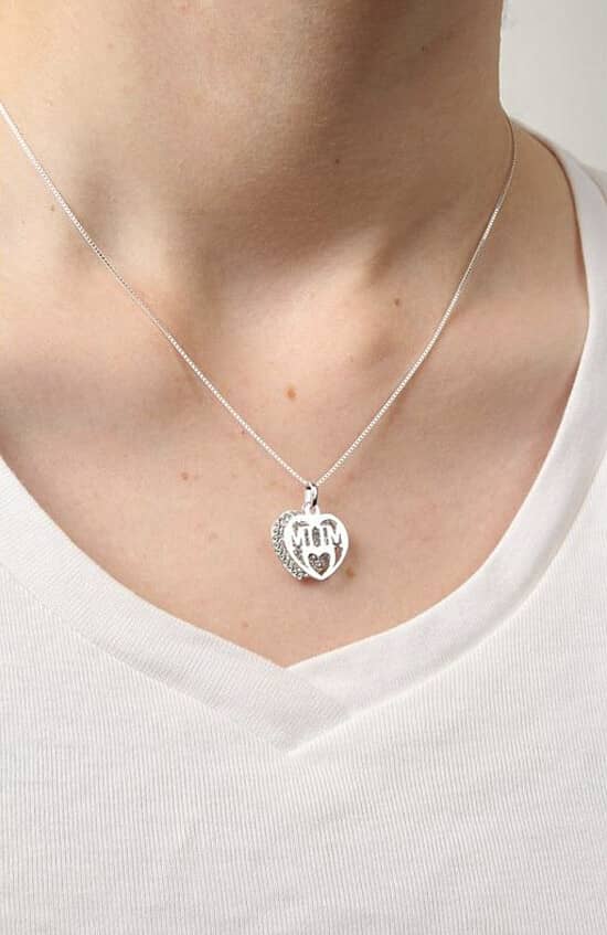 Up to 40% Off Selected Jewellery & Watches – Sparkle for Less!