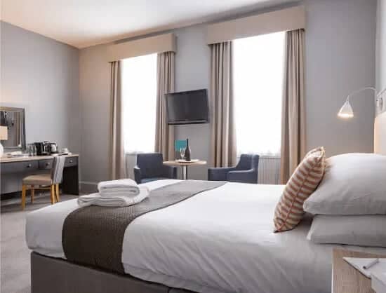 Save £30 – Scarborough Stay at The Caledonian New Southlands Hotel! 🏖️🛏️