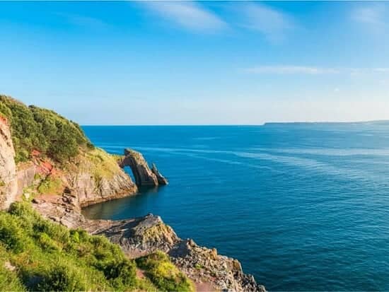 Save 10% – Torquay Getaway at the Caledonian Torbay Hotel! 🍹🌊
