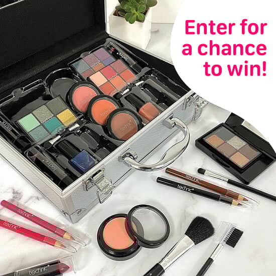 WIN this Technic 28 Piece Professional Makeup Set