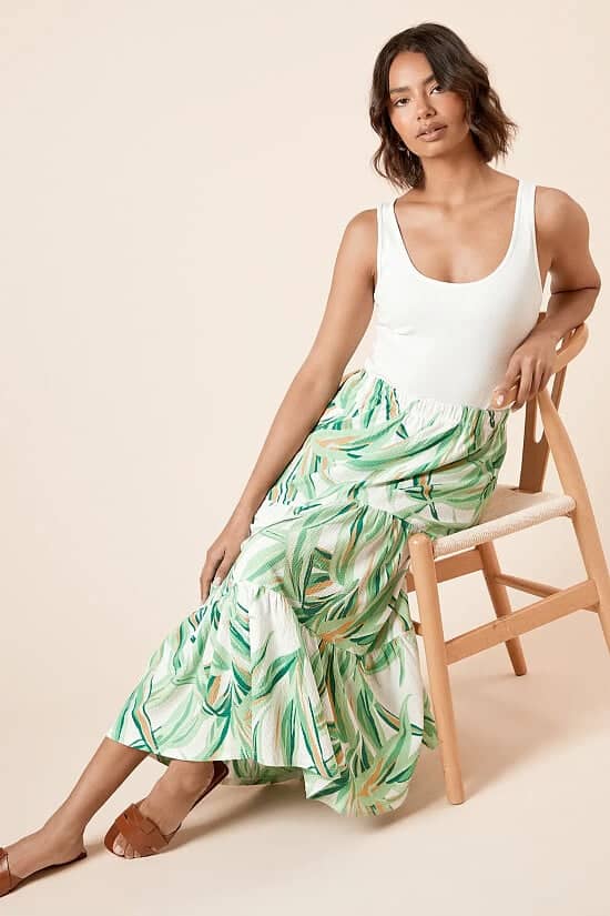 Skirts Sale at Dorothy Perkins – Style Your Summer for Less! 🌸👗