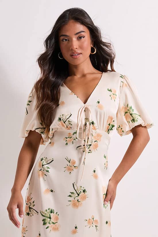 Petite Perfection ✨ Shop the Dorothy Perkins Clothing Sale!