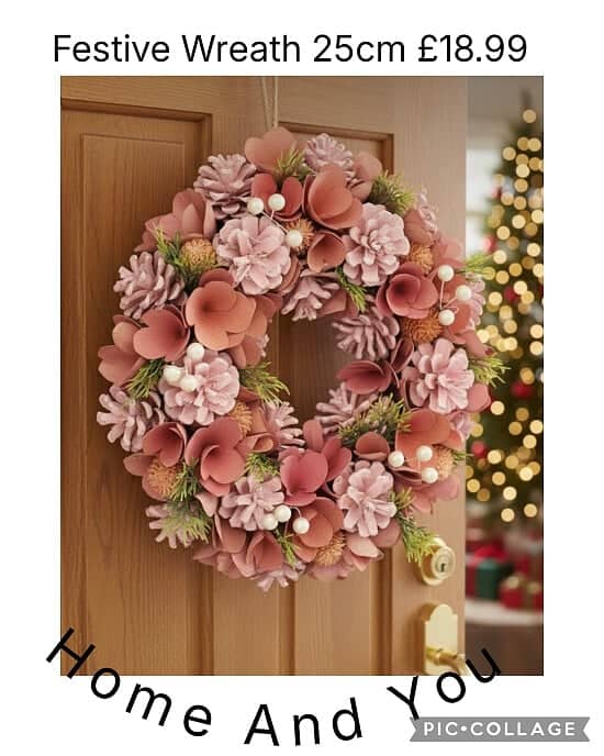 Festive Wreath 25cm £18.99