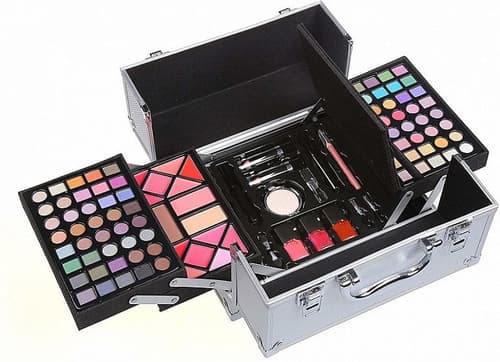 WIN a 113 Piece Urban Beauty Makeup Treasure Case!
