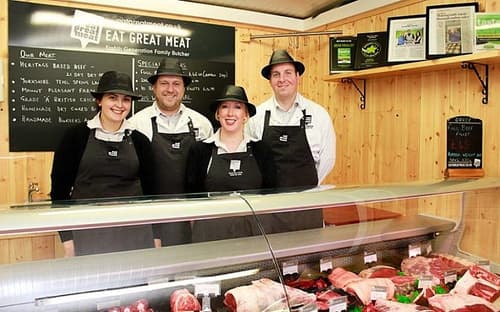 All our meat is sourced from British farmers, selectively chosen for taste & texture!