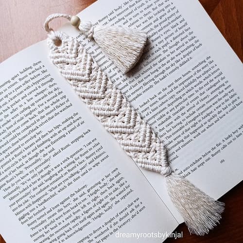 Macrame Bookmark, Bookmarks, Handmade, Ideal gift, Cotton Thread, Tassel - £8.99