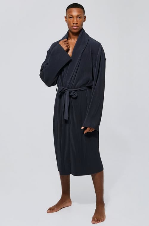 Shop now and save on the perfect loungewear pieces for men!
