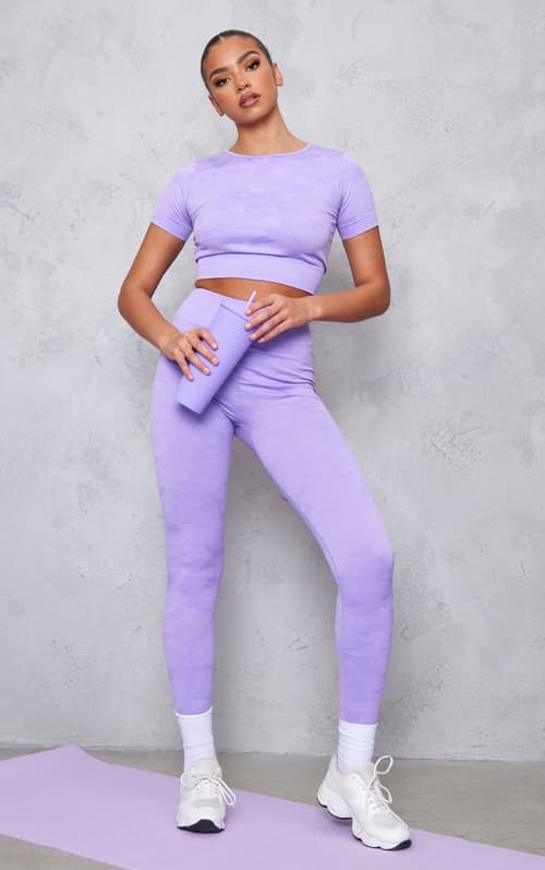 Upgrade Your Workout Gear with Unbeatable Deals in our Activewear Sale!