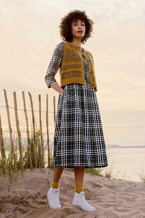 Save £10 on orders of £50, £25 on orders of £100, and £40 on orders of £150 at Seasalt Cornwall