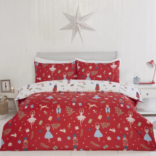 Transform your festive season with Julian Charles' Christmas Bedding Collection!